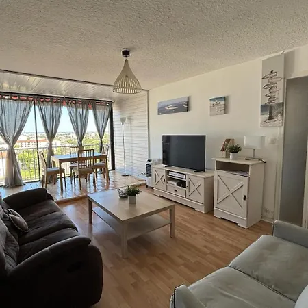 Bordeaux * Merignac (Gironde)